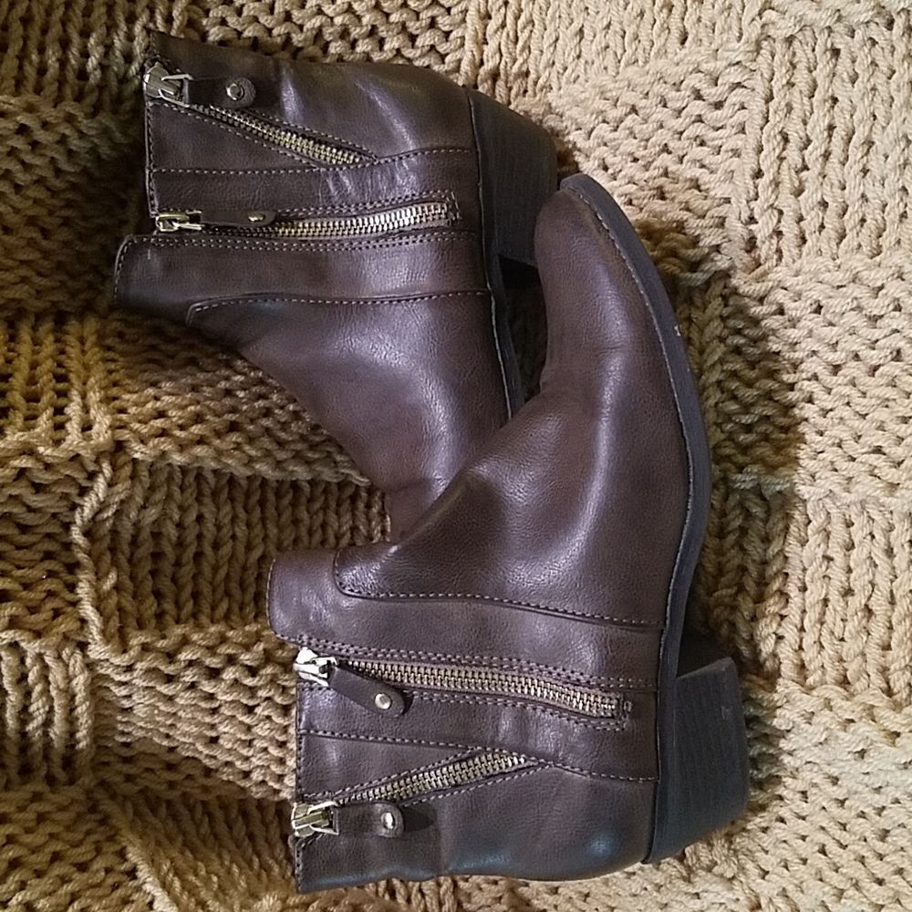 Soft Comfort ankle boots